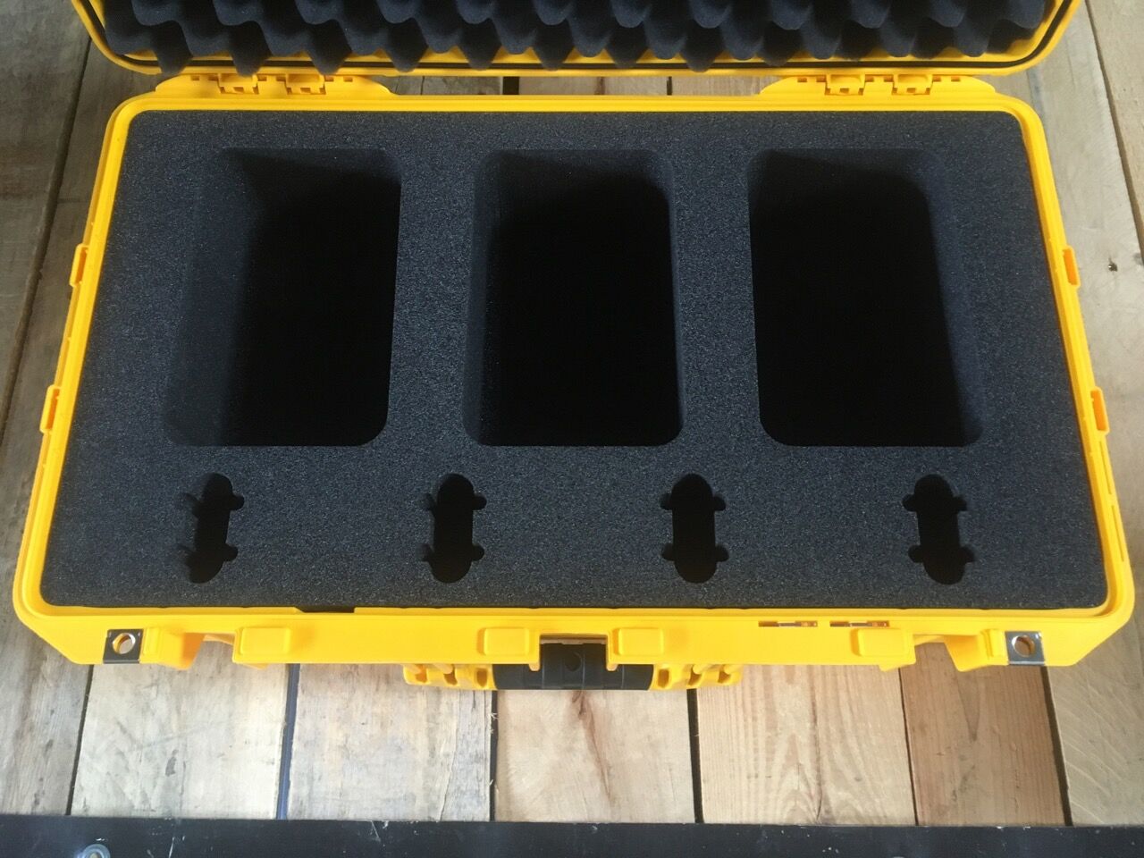 geigerzaehler_peli_air_case_1555-schaumstoffeinlage-2