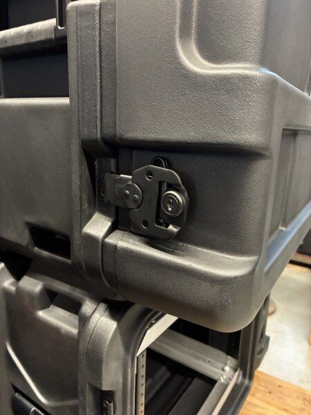 Review SKB Roto Shockmount Rack 19" 8HE 30" Einbautiefe - Was kann das Rack?