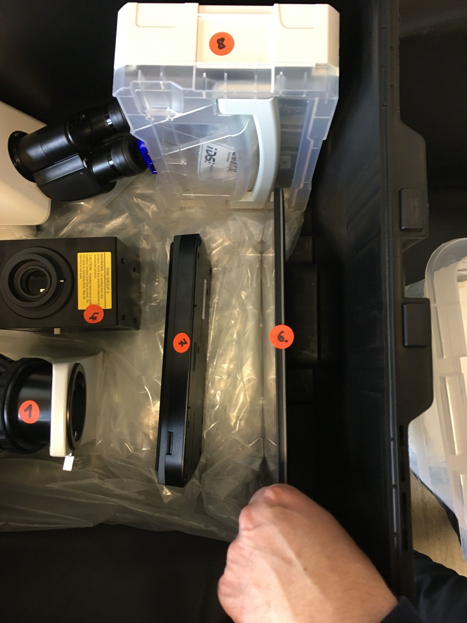 Peli-Air-Case-1637-Anordnung-der-Teile-mit-Nummerierung